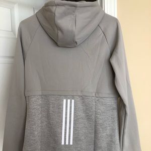 Women’s XS Gray Adidas Hoodie